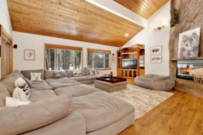 The Spa at Winterset- Incredible Resort Estate Chalet- Indoor Hot Tub- Games